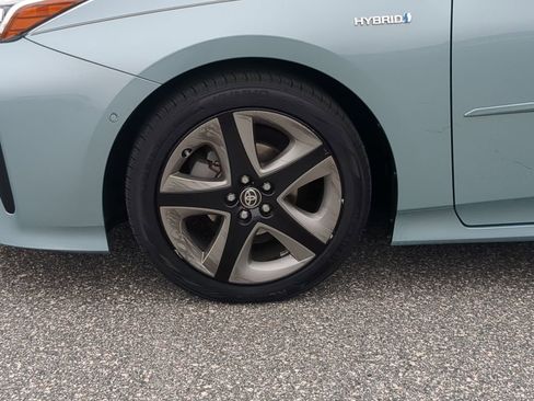 Used 2021 Toyota Prius Limited image 18