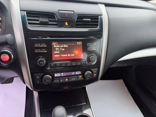 Used 2013 Nissan Altima 2.5 SV FWD image 15