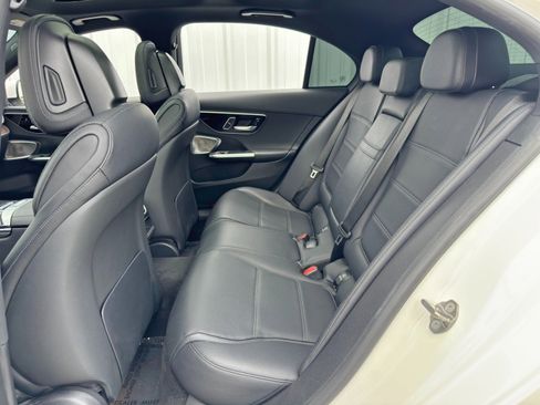 Used 2022 Mercedes-Benz C 300 Sedan w/ Exclusive Trim Package image 40