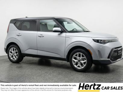 Used 2025 Kia Soul LX w/ LX Technology Package