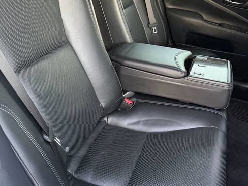 Used 2014 Lexus LS 460 AWD image 36