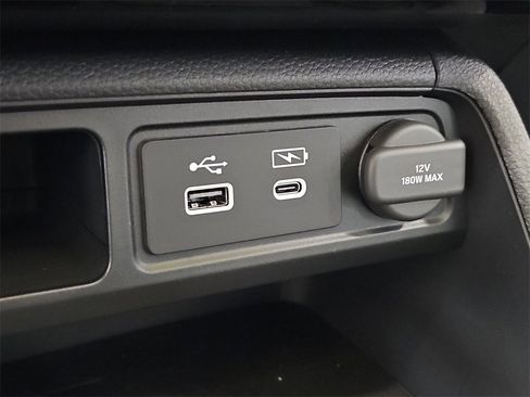 New 2025 Honda Pilot Touring image 11