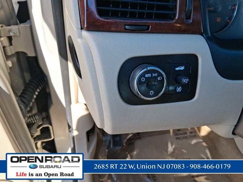 Used 2008 Chevrolet Impala LT w/ Luxury Edition Package image 15