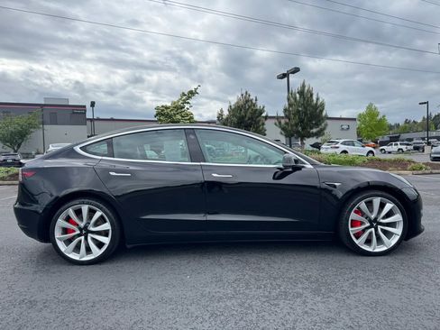 Used 2018 Tesla Model 3 Long Range AWD/4WD image 10