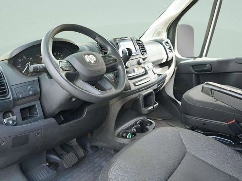 Used 2023 RAM ProMaster 2500 image 26