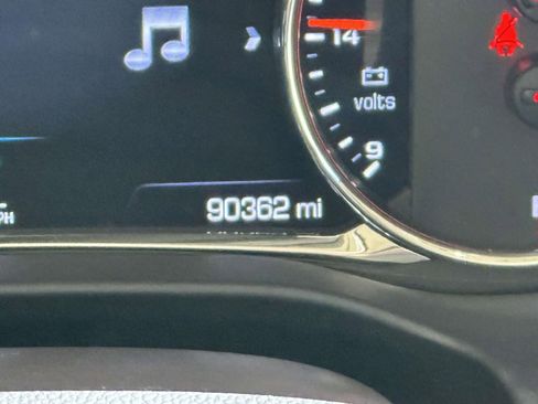 Used 2017 GMC Acadia Denali w/ Technology Package image 22