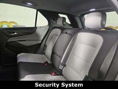 Used 2020 Chevrolet Equinox LS w/ LS Convenience Package FWD image 11