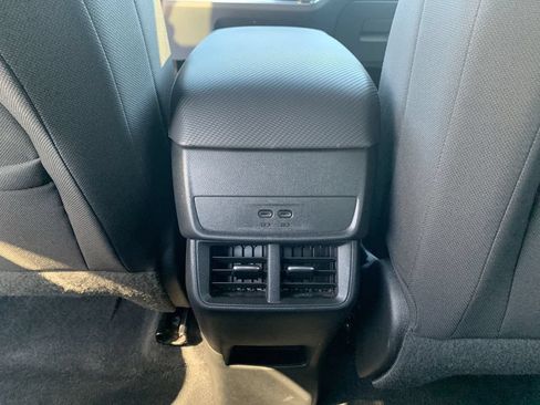 Certified 2026 Chevrolet Equinox LT FWD image 19