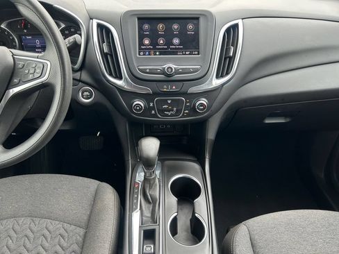 Used 2022 Chevrolet Equinox LT FWD image 11