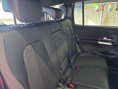 New 2026 Mercedes-Benz GLB 250 image 12
