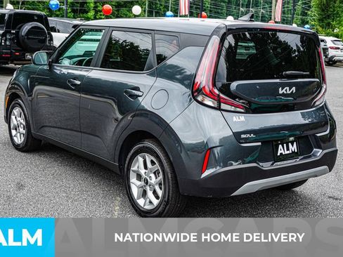 Used 2025 Kia Soul LX w/ LX Technology Package FWD image 4