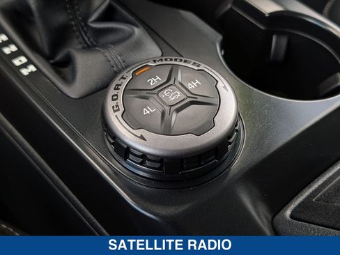 Certified 2025 Ford Bronco Outer Banks AWD/4WD image 32