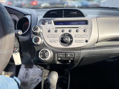 Used 2009 Honda Fit Base 4dr Hatchback 5A image 15