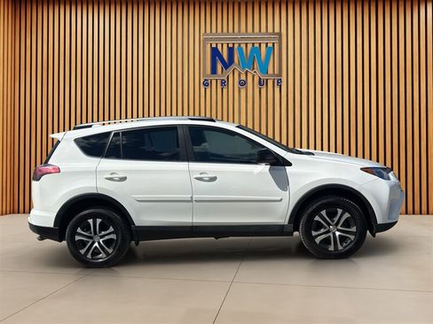 Used 2017 Toyota RAV4 LE w/ All Weather Liner Package AWD/4WD image 25