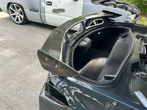 Used 2021 Chevrolet Corvette Stingray Coupe w/ 1LT RWD image 28