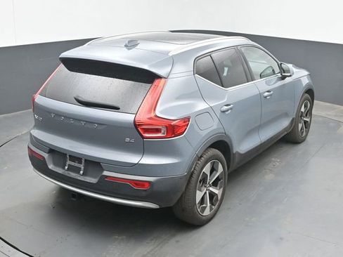 Used 2023 Volvo XC40 B4 Ultimate FWD image 25