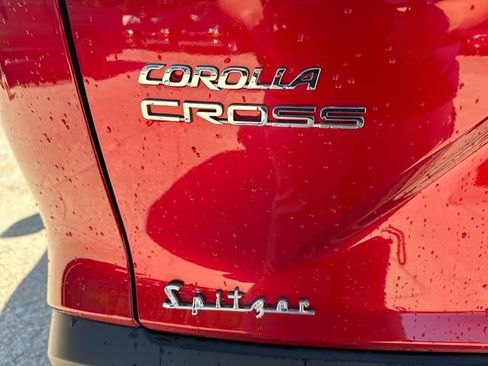 Used 2025 Toyota Corolla Cross XLE w/ Convenience Package AWD/4WD image 50
