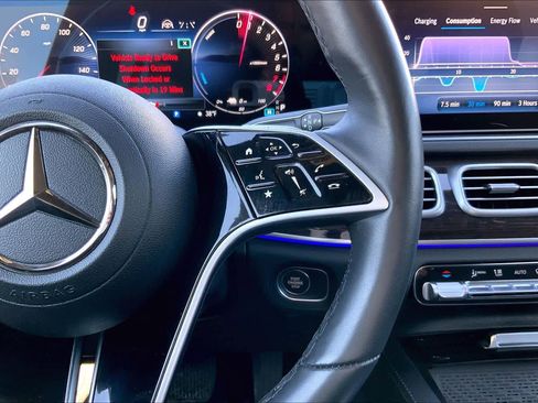 Used 2025 Mercedes-Benz GLE 450e 4MATIC image 25