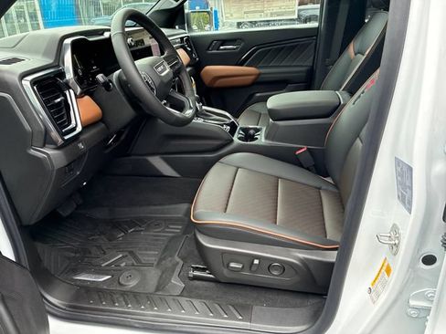 New 2026 GMC Canyon AT4 w/ Technology Plus Package AWD/4WD image 11