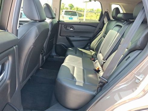 Used 2024 Nissan Rogue SL w/ SL Premium Package AWD/4WD image 11