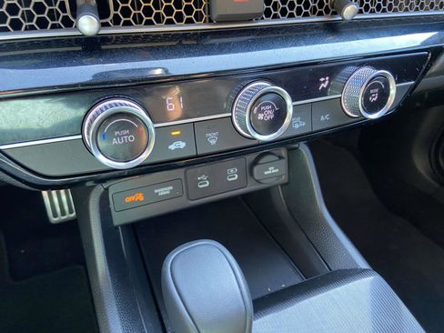 Certified 2025 Honda Civic Sport image 16