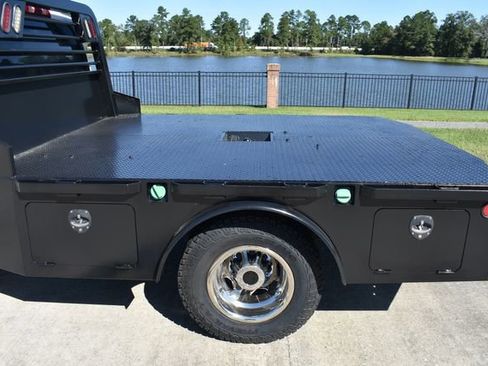 Used 2018 GMC Sierra 3500 4x4 Crew Cab w/ Sierra Convenience Package image 4