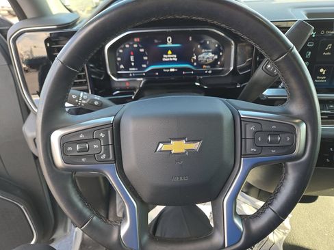 Used 2024 Chevrolet Silverado 1500 LT AWD/4WD image 13
