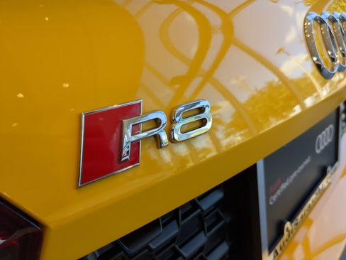 Certified 2023 Audi R8 V10 performance image 11