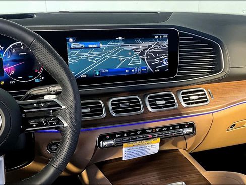New 2026 Mercedes-Benz GLS 450 4MATIC image 8