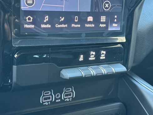 New 2026 RAM 1500 4x4 Crew Cab image 19