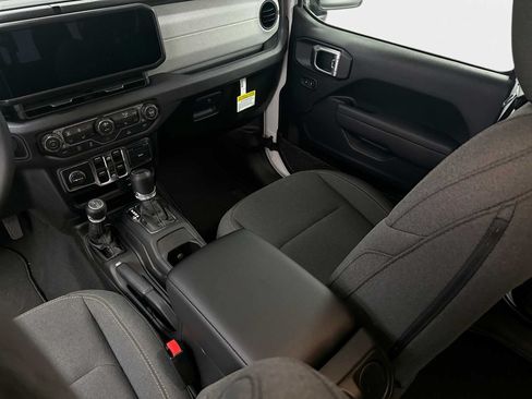 New 2026 Jeep Gladiator Sport AWD/4WD image 22