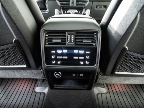 New 2026 Porsche Cayenne AWD/4WD image 20