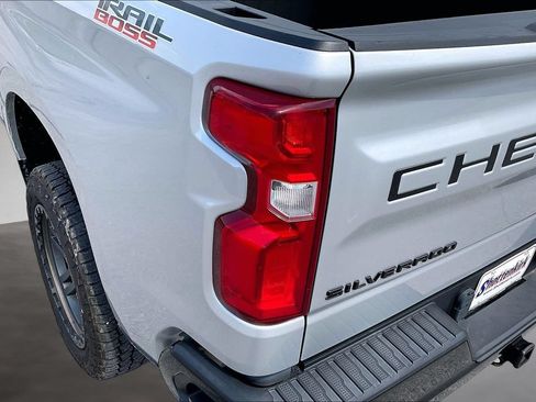 Used 2022 Chevrolet Silverado 1500 LT Trail Boss w/ Bed Protection Package AWD/4WD image 23