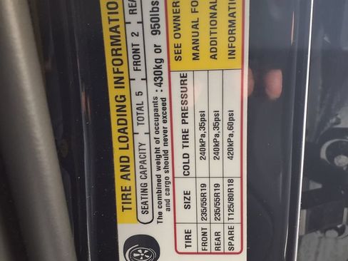 Used 2024 Volvo XC60 B5 Plus w/ Protection Package Premier AWD/4WD image 34