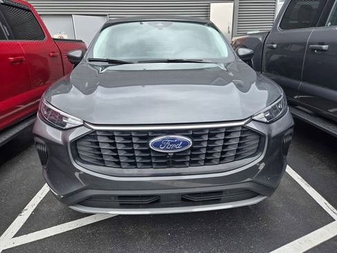 Used 2023 Ford Escape Active image 2