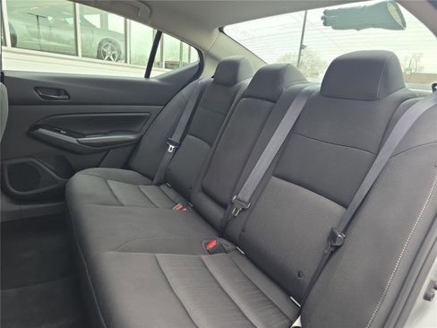 Used 2023 Nissan Altima 2.5 SV FWD image 32