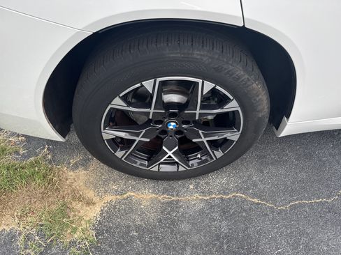 Used 2025 BMW X3 xDrive30i AWD/4WD image 11