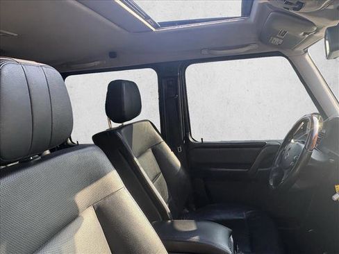 Used 2011 Mercedes-Benz G 550 image 26
