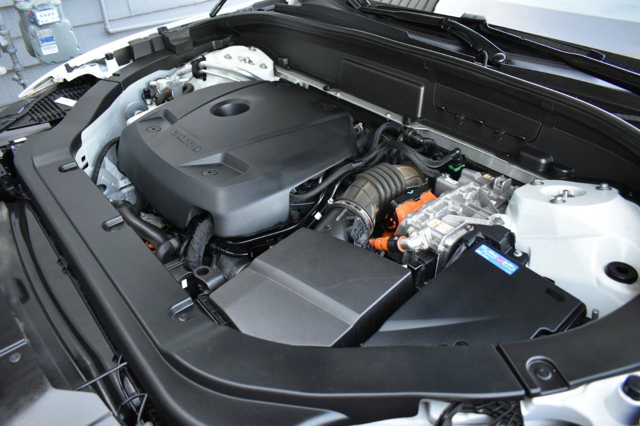 Used 2019 Volvo XC60 T8 Inscription w/ Advanced Package AWD/4WD image 54