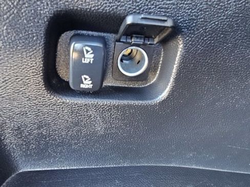 Certified 2024 Ford Edge SEL image 17