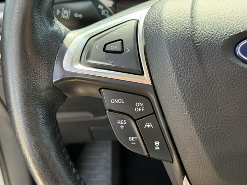 Used 2020 Ford Edge SEL w/ Convenience Package image 16