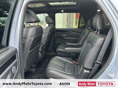 Used 2023 Honda Pilot TrailSport image 32