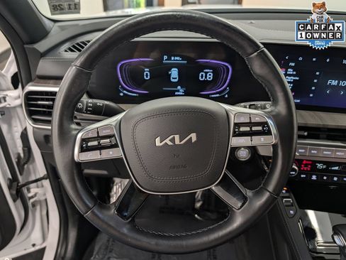 Certified 2024 Kia Telluride EX w/ EX Captain's Chair Package AWD/4WD image 20