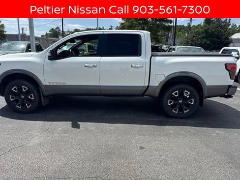 Certified 2021 Nissan Titan Platinum Reserve w/ Moonroof Package AWD/4WD image 6
