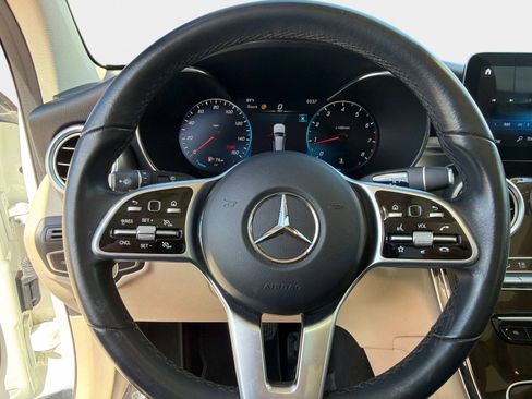 Used 2021 Mercedes-Benz GLC 300 image 30
