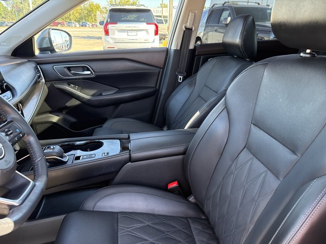 Used 2023 Nissan Rogue Platinum w/ Platinum Premium Package FWD image 5