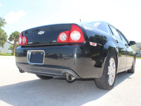 Used 2008 Chevrolet Malibu LTZ FWD image 21