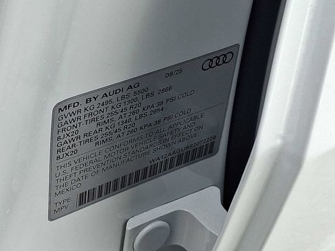 New 2025 Audi Q5 Premium Plus image 16