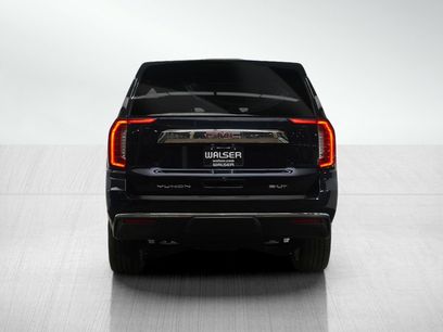 Used 2023 GMC Yukon XL SLT