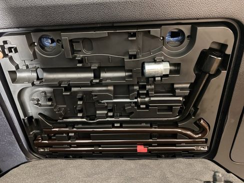 Certified 2023 Lexus GX 460 Premium image 29